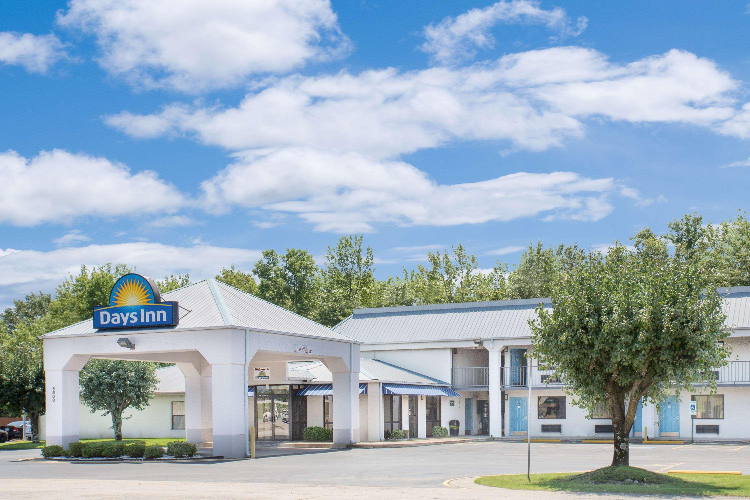 Days Inn By Wyndham N Little Rock East North Little Rock Exterior photo